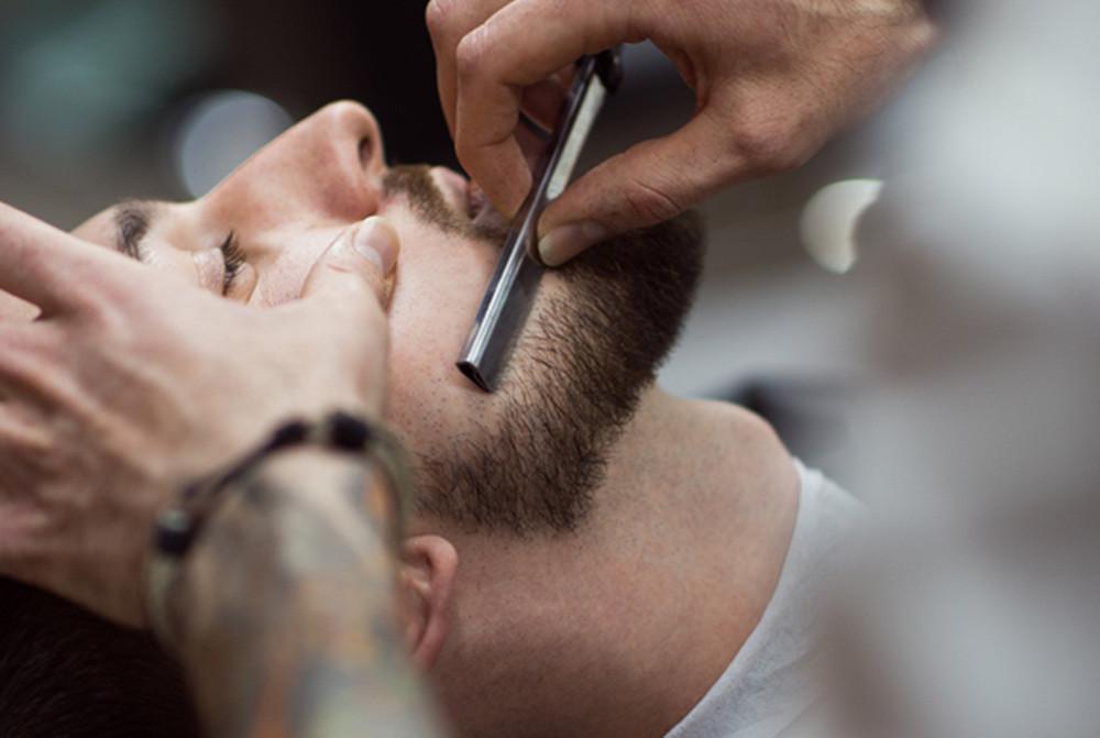 Cut throat razor workshop